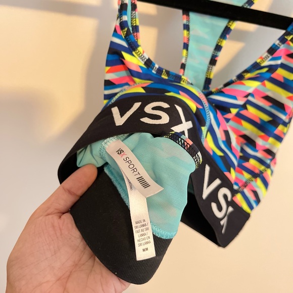 3/$20 ☀️ VSX Sports Bra | Victoria’s Secret - Picture 4 of 4